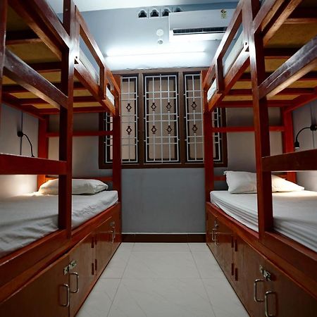 Хостел Nomad House Пудучеррі Екстер'єр фото